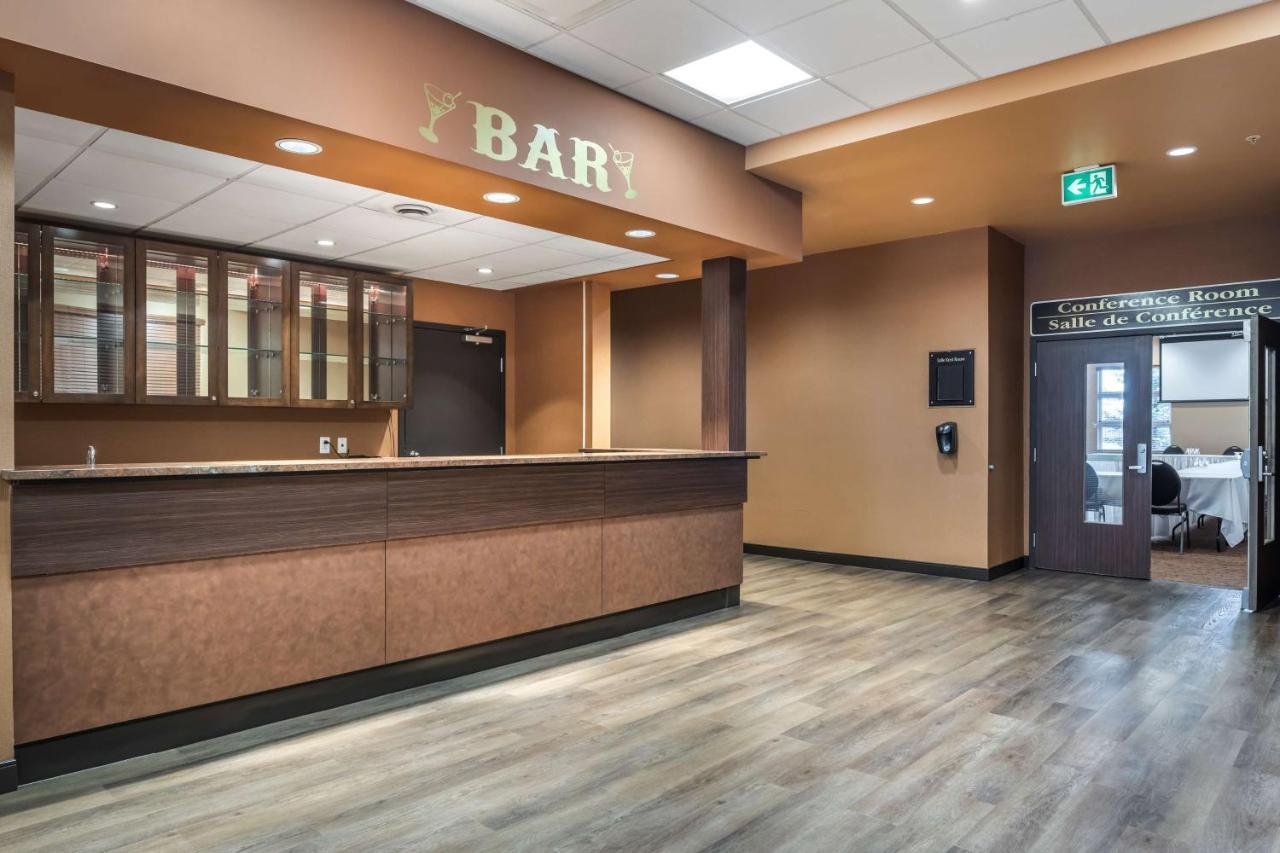 Best Western Plus, Bathurst Hotel & Suites Extérieur photo